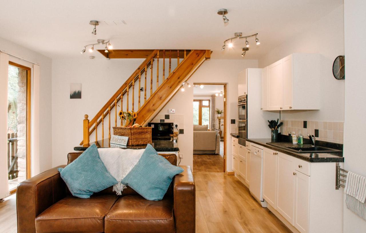 Holly Cottage, 2 Bed House, Sleeps 6 Cleobury Mortimer Dış mekan fotoğraf